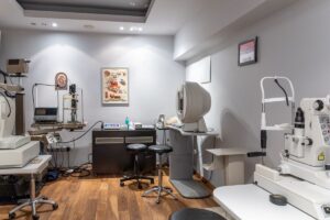 LAKIDIS_KLINIKI_OFTHALMIATROI_0005