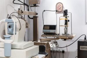 LAKIDIS_KLINIKI_OFTHALMIATROI_0006